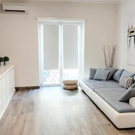 La Casa Del Sorriso Апартаменты Рим